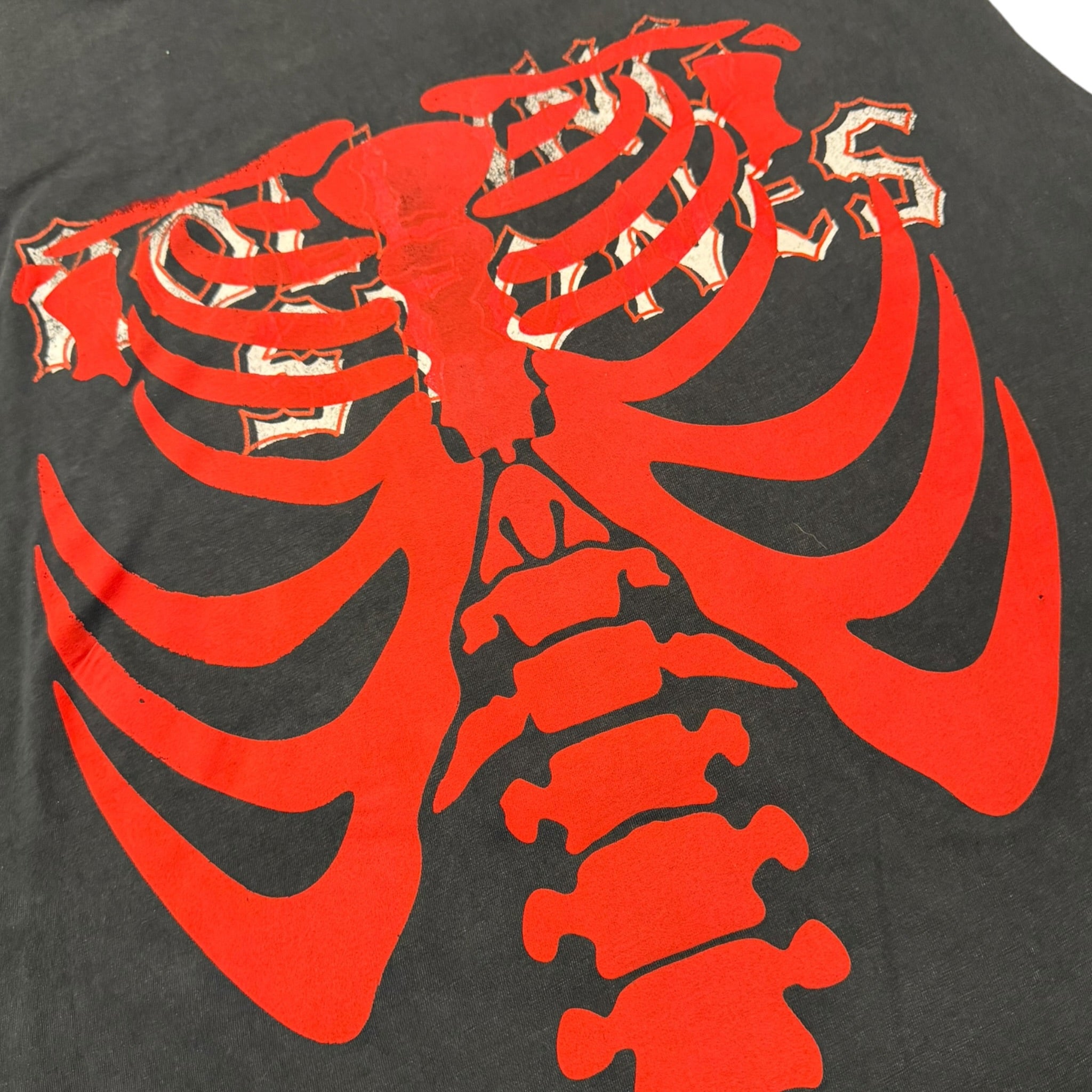 t shirt vintage sovrastampata con ossa Rolling Stones tg XL