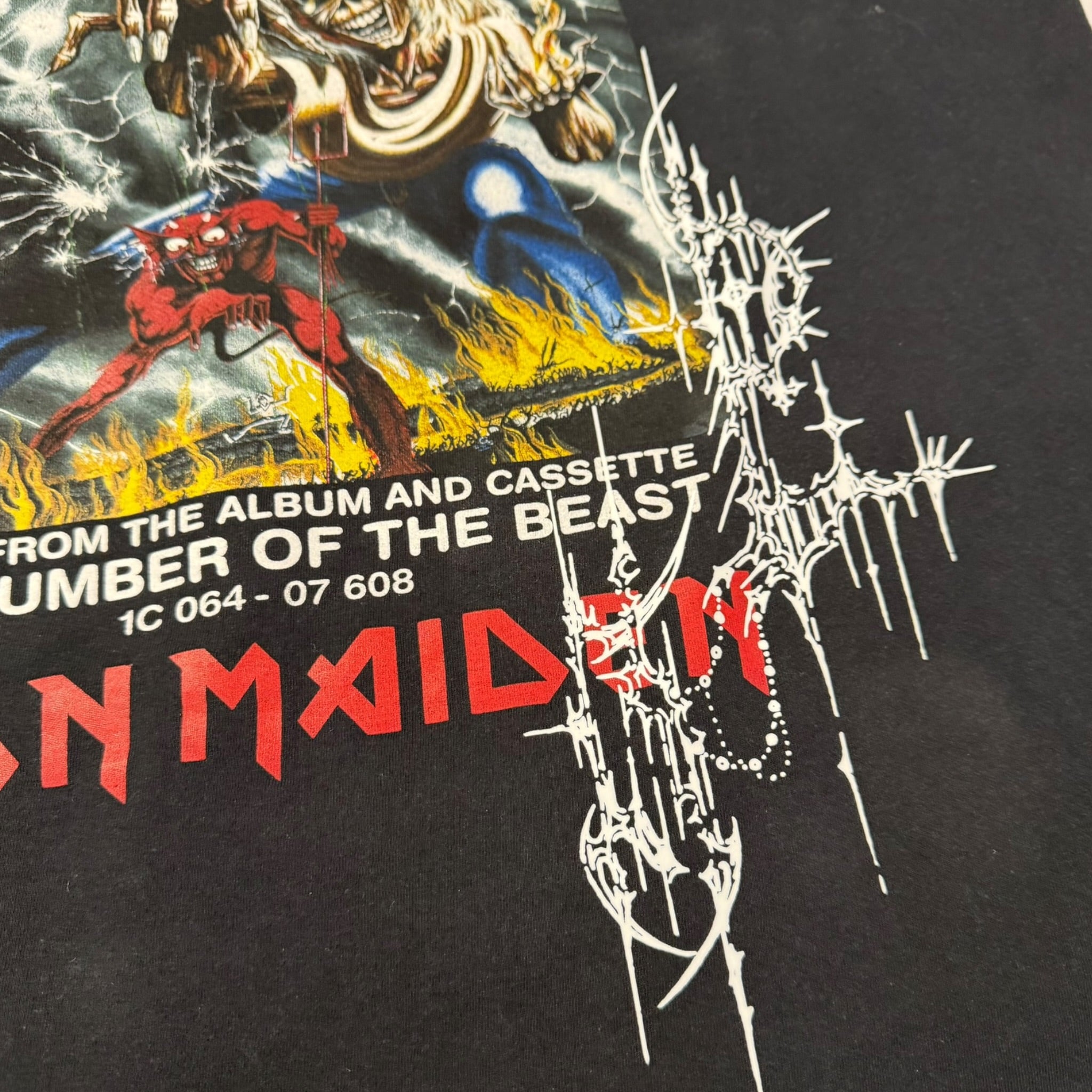 t shirt vintage sovrastampata  Iron Maiden tg XXL